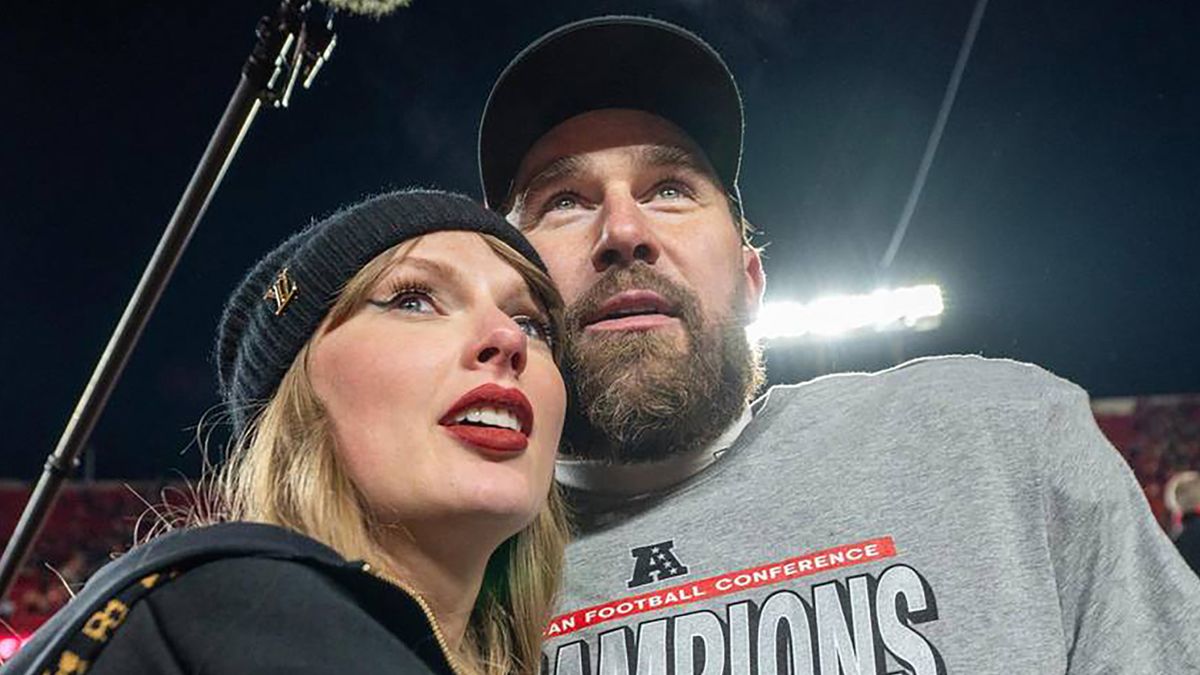 Taylor Swift “Doesn’t Want to Be the Center of Attention” During Travis Kelce’s Super Bowl Moment